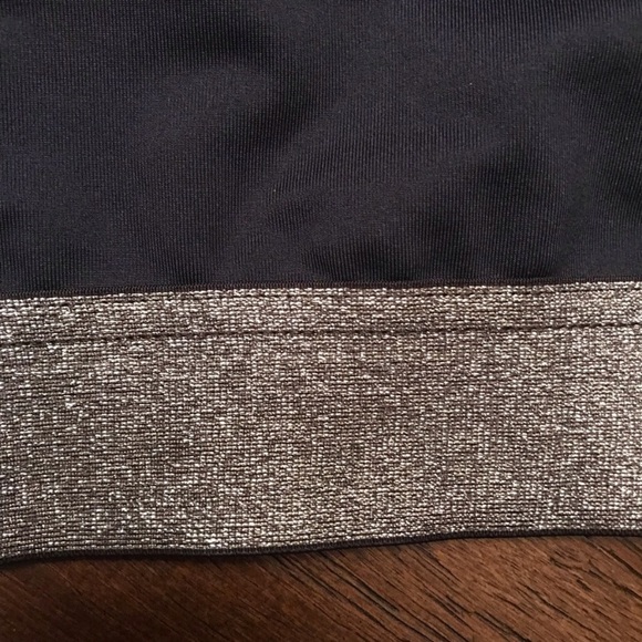 GORGEOUS VICTORIA’S SECRET SPORTS BRA NWOT - Picture 4 of 8